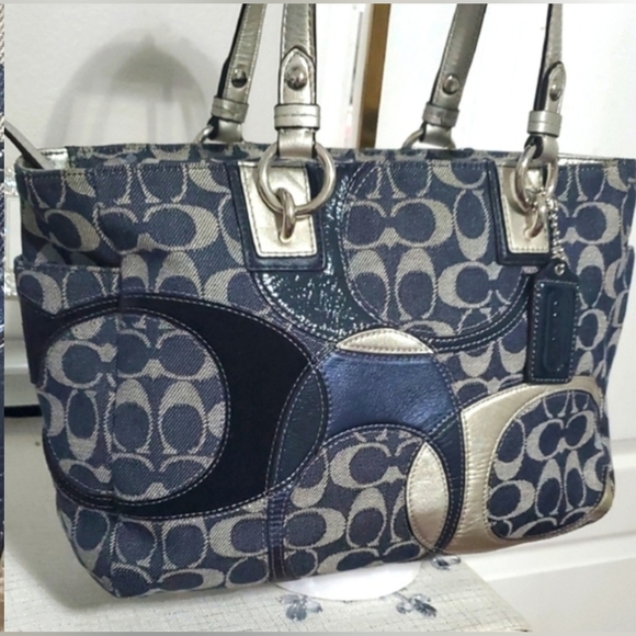 Coach INDIGO Denim Tote w/Signature "C" - Picture 11 of 12